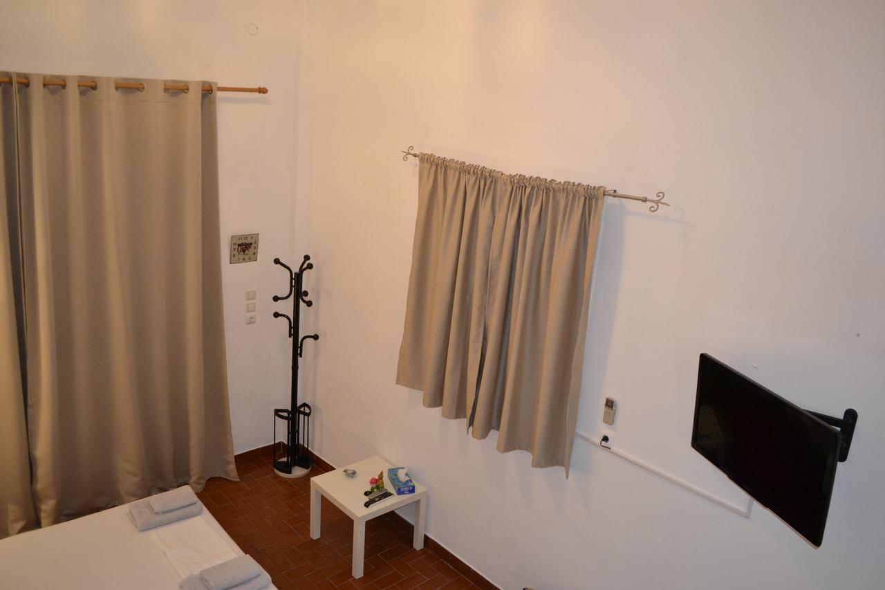 Artemis Suites Romanos  Exterior foto