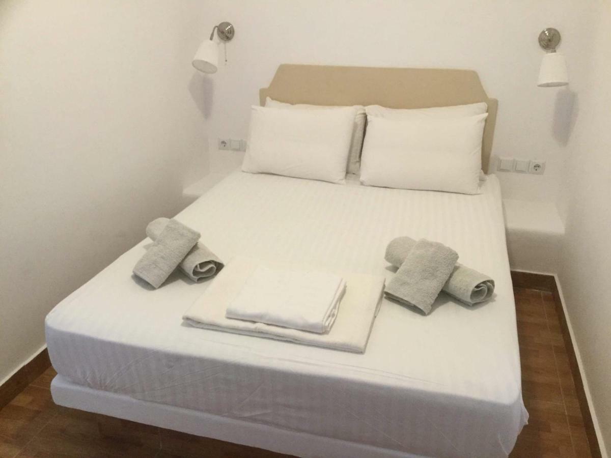 Artemis Suites Romanos  Exterior foto